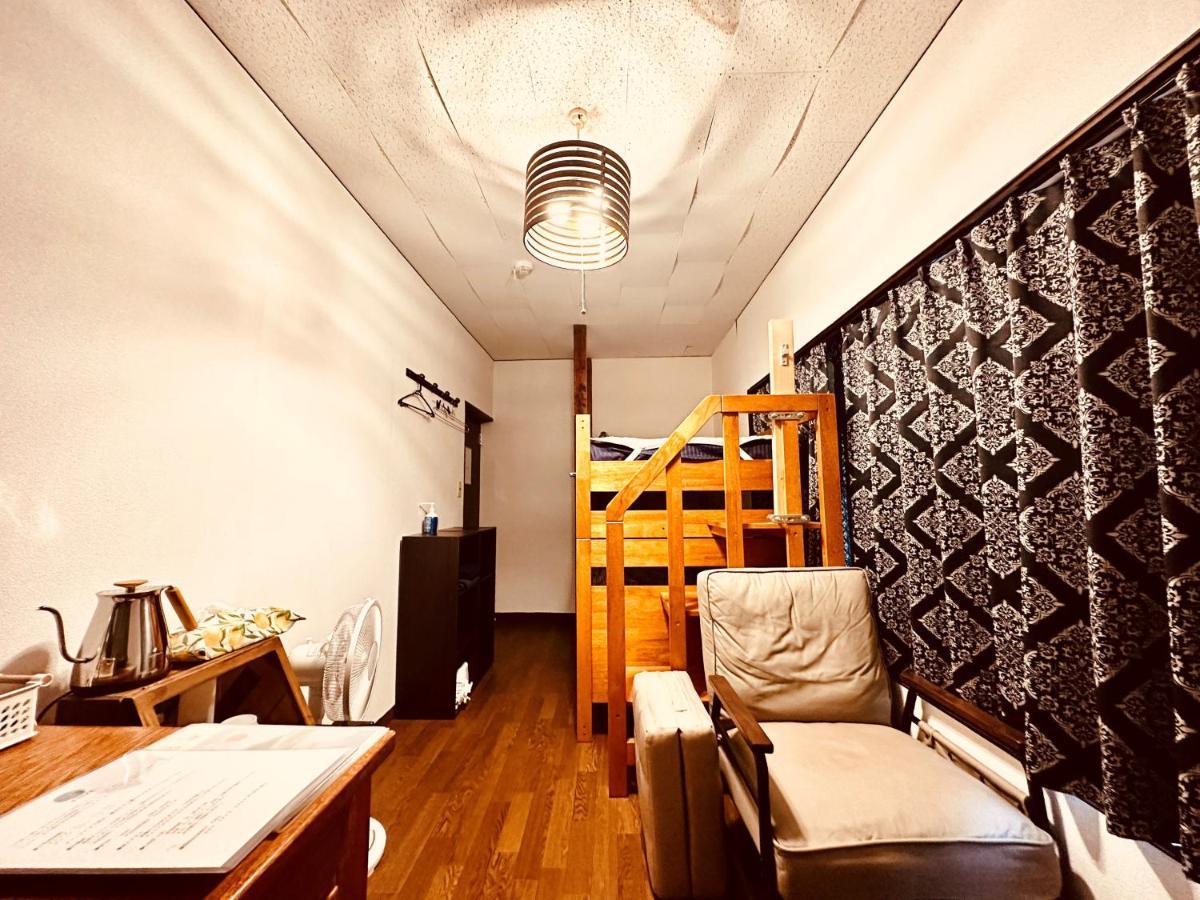 Bed&Cafe Onzo オンゾー Hotel Onomichi Exterior photo